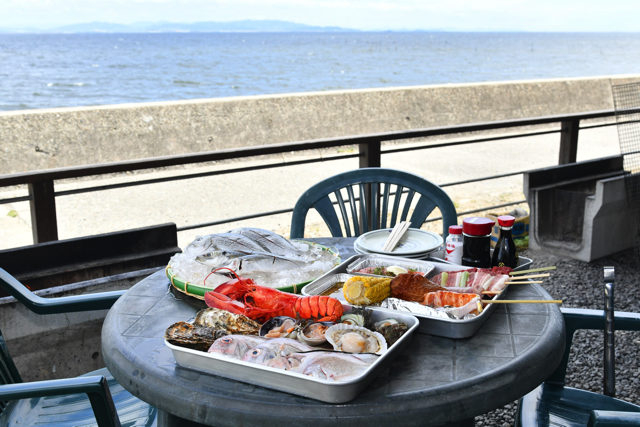 【南知多×ドライブ】BBQ&市場食堂でとれたての魚貝を食べ尽くす「魚太郎・本店」