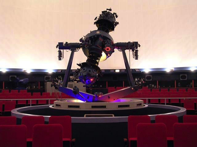 半田空の科学館