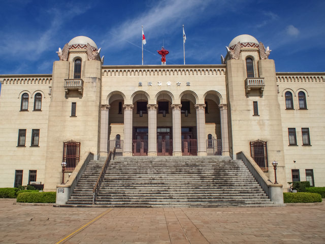 【豊川・豊橋×観光】昭和初期の貴重なロマネスク建築「豊橋市公会堂」