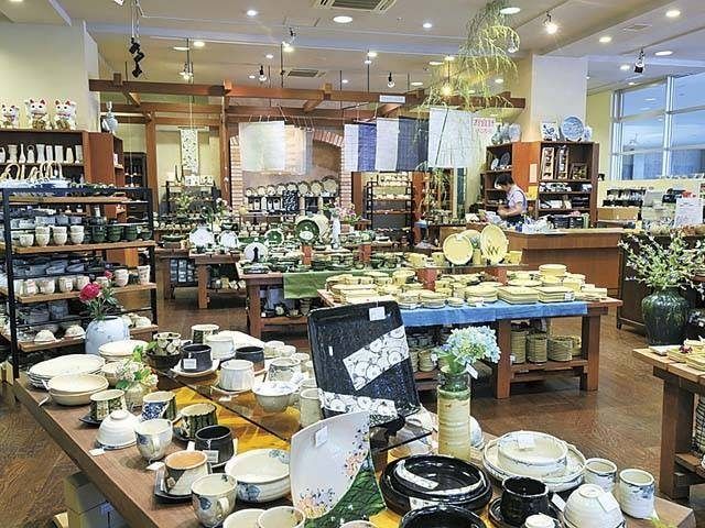 【瀬戸×せともの】窯元価格で器をゲット !「瀬戸蔵セラミックプラザ」
