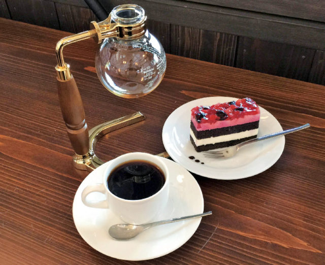 勝山駅舎内にある「えち鉄カフェ」もチェック!