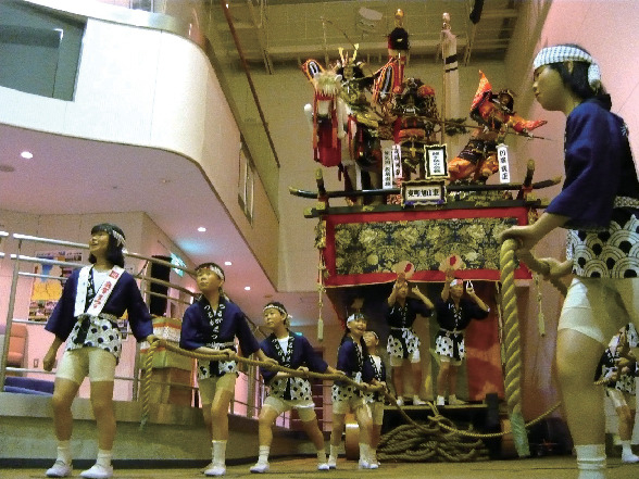 みなとつるが山車会館