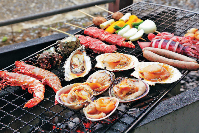 【南知多×ドライブ】BBQ&市場食堂でとれたての魚貝を食べ尽くす「魚太郎・本店」