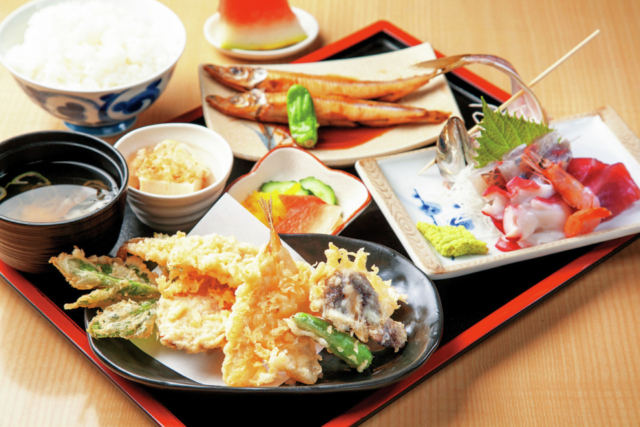 ゲボウ・メギス・ドンコなど深海魚の旨さに舌を巻く「魚重食堂」