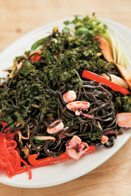 高足ガニをはじめ新鮮深海魚をお手軽に「さかなや魚清」