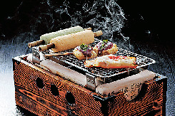 【豊川・豊橋グルメ×ちくわ】炭火で焼く絶品のアツアツ練りもの「広小路でんでん」