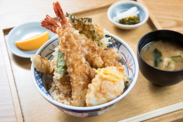 愛媛の鮮魚や地鶏など名物グルメを堪能「道後 魚武」