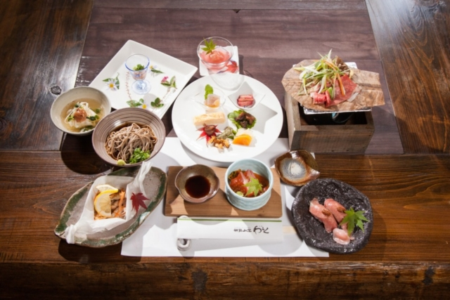 神鍋山荘 わらく