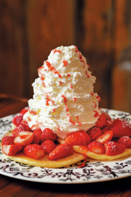 【栃木のいちご×いちごの里】カフェでパンケーキ「アンジェ・フレーゼ」