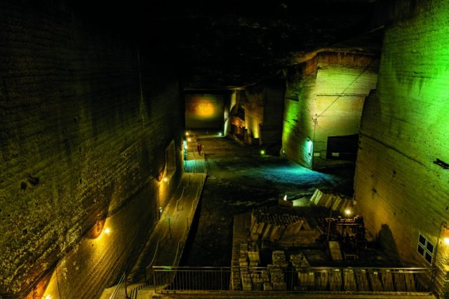 6、映画やCMでおなじみのロケ地がある!!