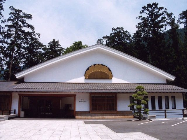 澤乃井櫛かんざし美術館