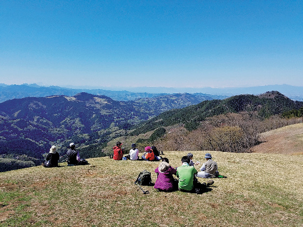 【15:00】施設周辺を散策