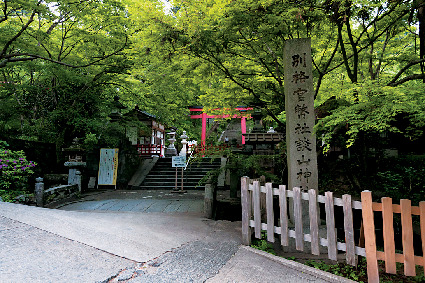 藤原氏ゆかりの神社で紅葉観賞 談山神社
