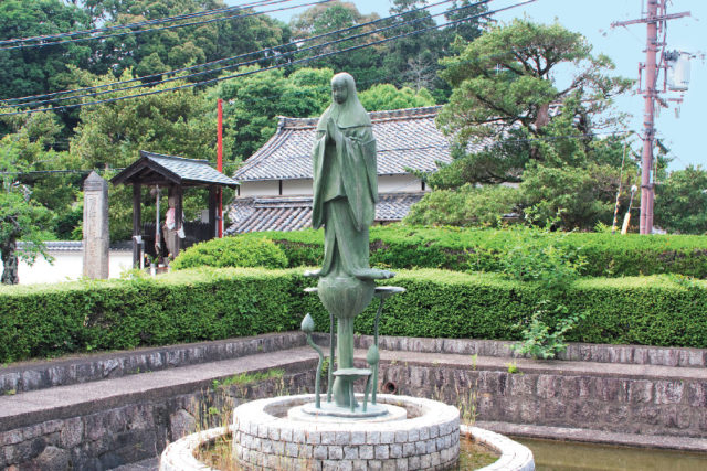 中将姫伝説とは?