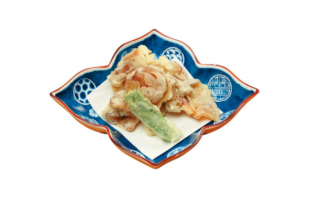 【高尾山の人気とろろそば】自然薯ならではの粘り気と濃厚な甘み「栄茶屋」