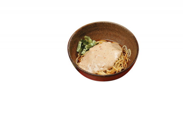 【高尾山の人気とろろそば】自然薯ならではの粘り気と濃厚な甘み「栄茶屋」