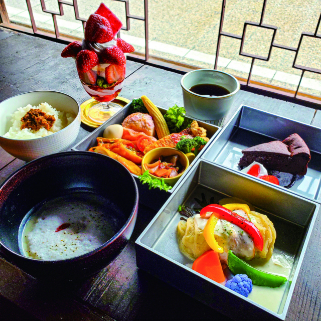 【奈良・飛鳥エリア×ランチ】明日香の旬の味覚を多彩なメニューで堪能「café ことだま」