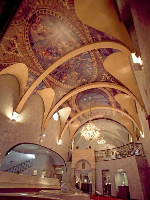 箱根ガラスの森美術館