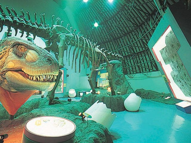 白山恐竜パーク白峰(石川県)