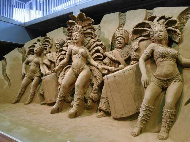 【雨の日おすすめおでかけスポット】鳥取砂丘 砂の美術館(鳥取県)