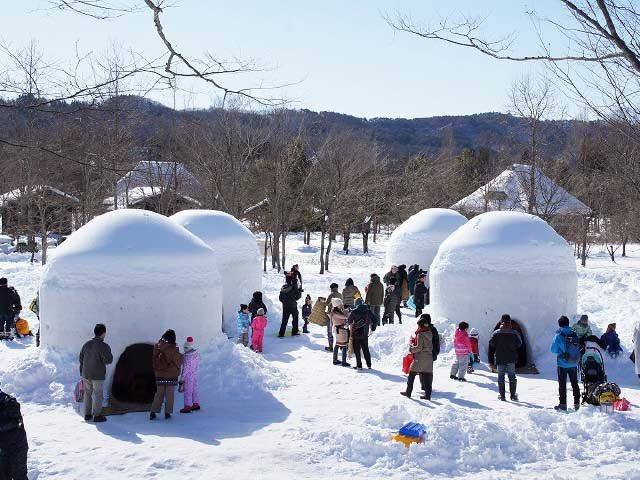 国営みちのく杜の湖畔公園