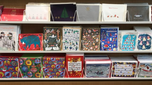 ステイショナリーの人気店「銀座 伊東屋 本店」へ