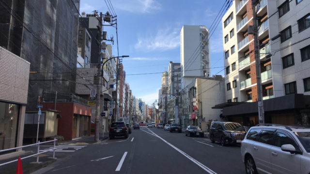 13:40 六本木通り〜骨董通り〜青山みゆき通り〜表参道を経て国立代々木競技場へ