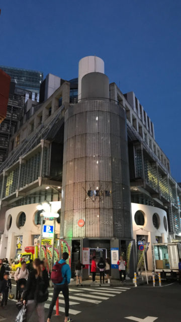 18:30 ヨシモト∞ホールで大笑い