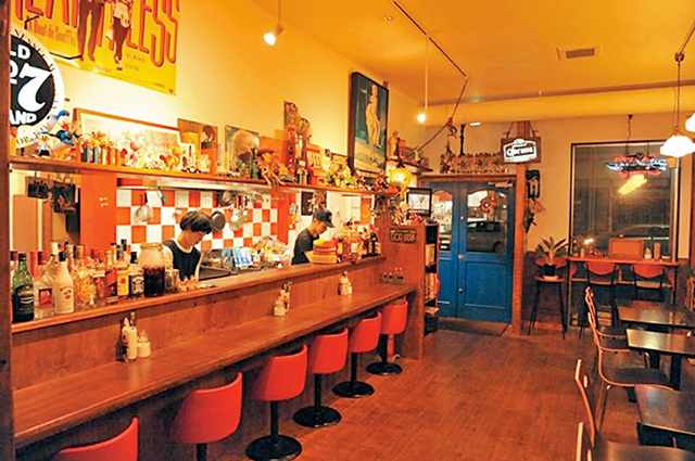 生地にはあま〜いさつまいも入り「CAFE MATILDA」