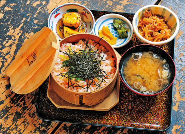 せいろを開けると笑顔がこぼれおちそう「さつまいもcafe」