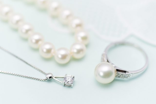 ③アクセサリー