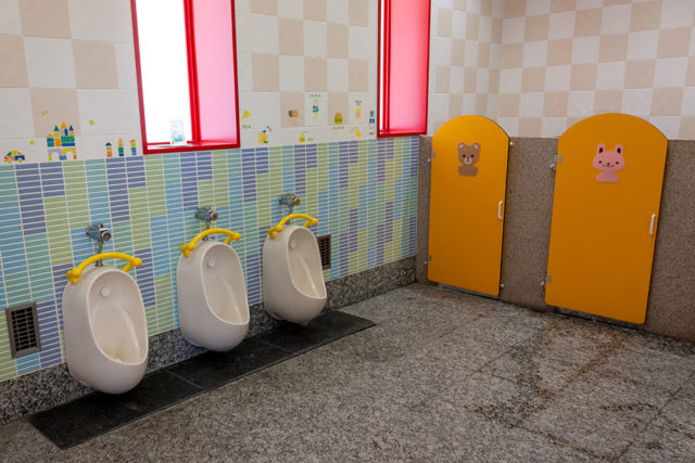 お子様用トイレ