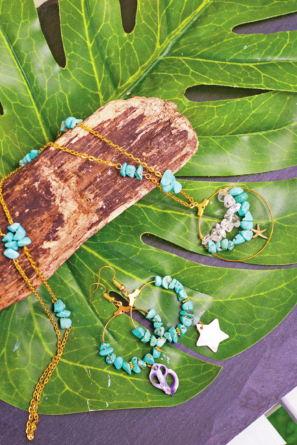 手作りのキュートなアクセサリー「TeeUnder」