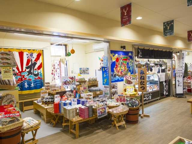 勝浦漁港 にぎわい市場