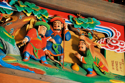 寳登山神社(宝登山神社)の見どころ②「御社殿の彫刻」