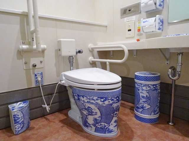 佐賀県立九州陶磁文化館