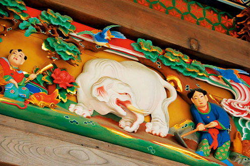 寳登山神社(宝登山神社)の見どころ②「御社殿の彫刻」