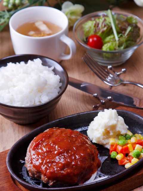 ニクバルモダンミール