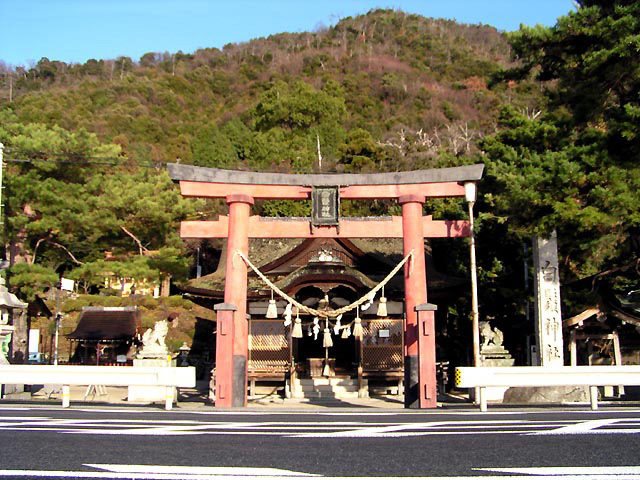 白鬚神社