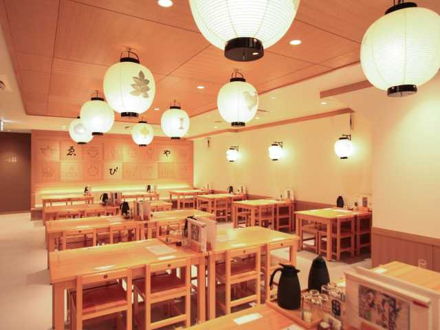 【志摩エリアからひと足のばして観光】伊勢志摩の名物料理を堪能「ゑびや大食堂」