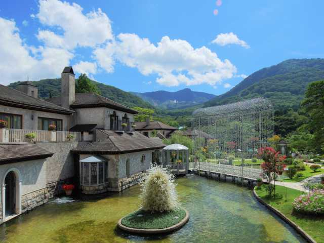 箱根ガラスの森美術館