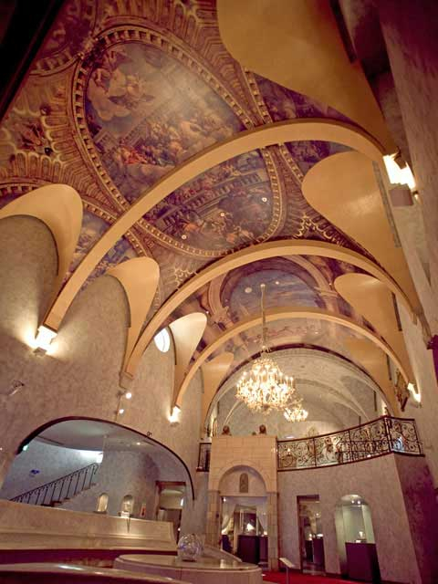 箱根ガラスの森美術館