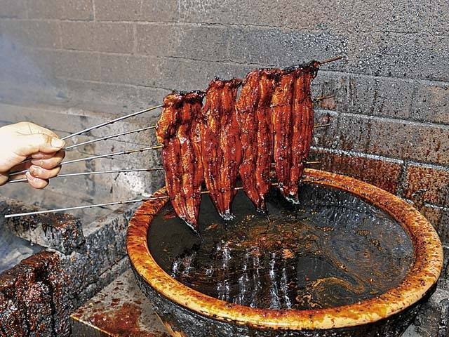 あつた蓬莱軒本店