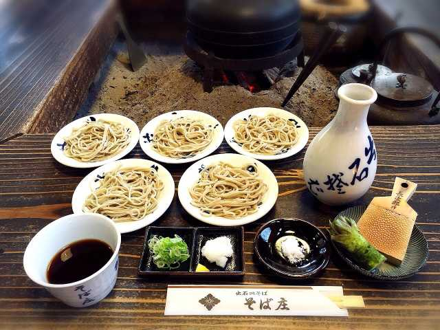 出石皿そばの神髄を貫く「そば庄」