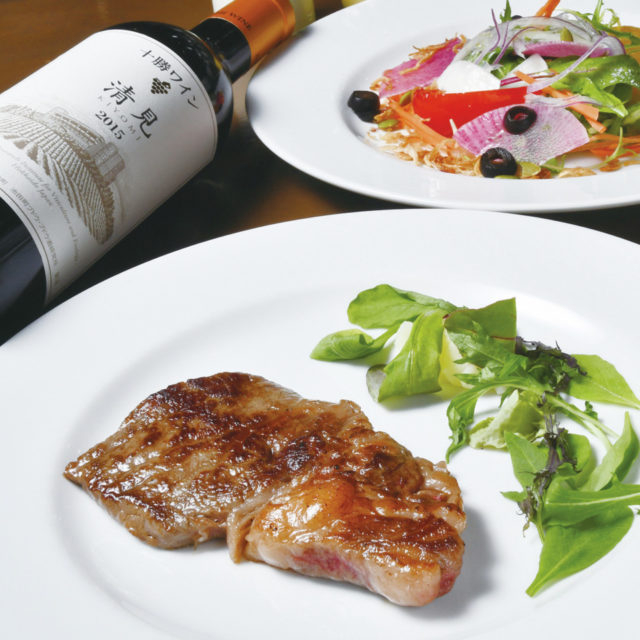 ワイン城のレストラン