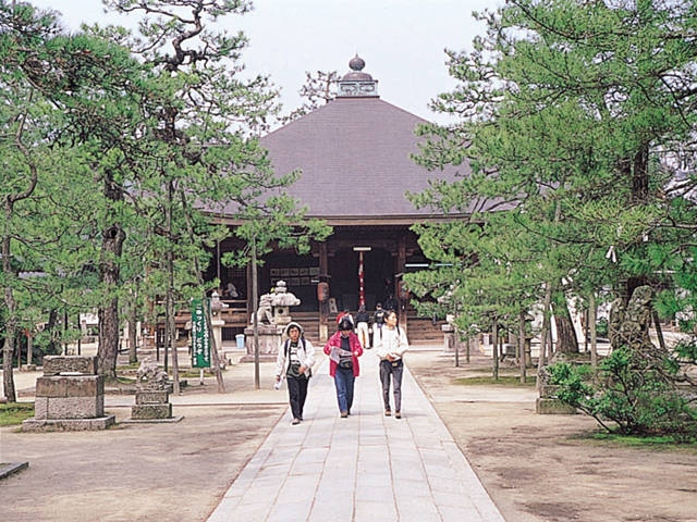 知恵を授かる文殊さん「智恩寺」