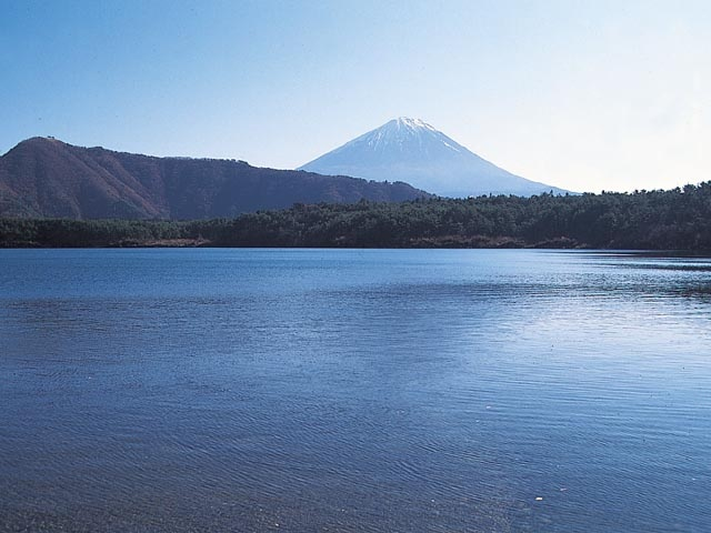 【山中湖からひと足のばして観光】西湖