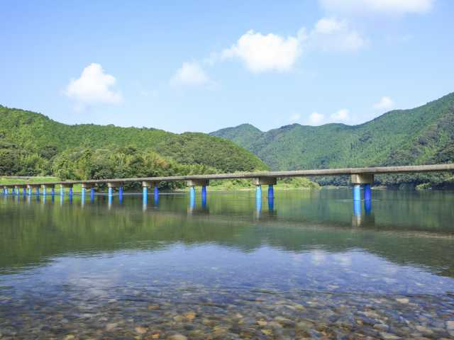 佐田沈下橋