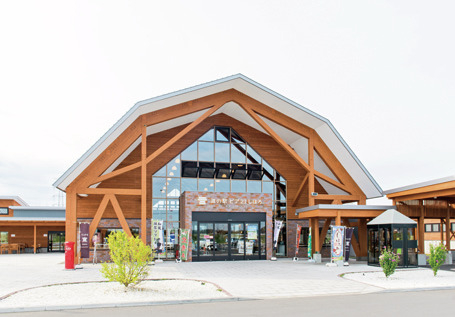 【十勝×道の駅&直売所】士幌のグルメや名産品が一堂に会する「道の駅 ピア21しほろ」