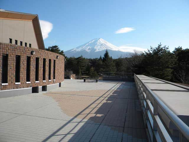 世界遺産富士山の魅力を体感「山梨県立富士山世界遺産センター」